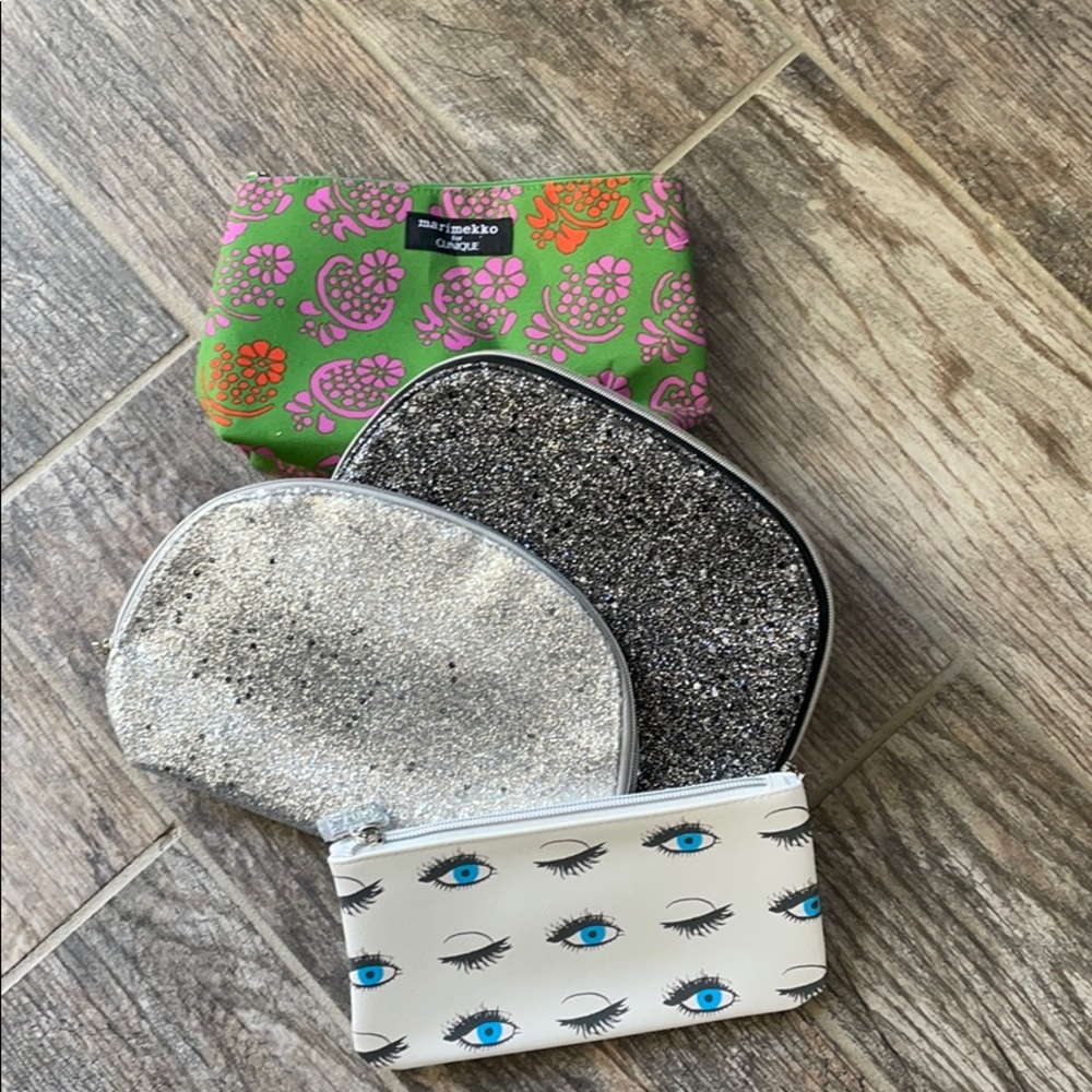 Cosmetic bags